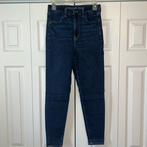 American Eagle Outfitters Women's Curvy Super Hi-Rise Jegging - Picture 1 of 4